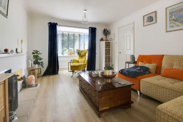 Marist Way, Barnstaple, EX32, photo 2