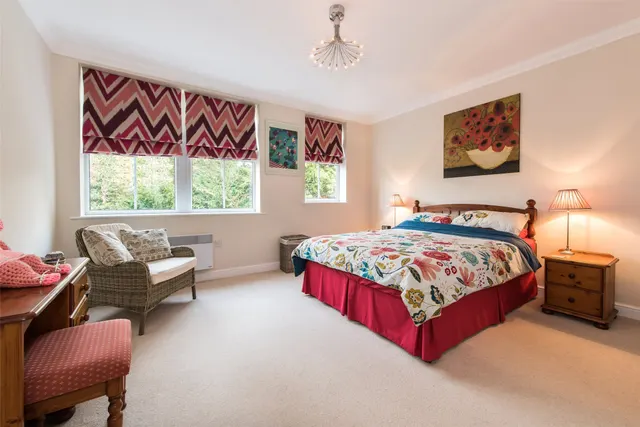 Wray Common Road, Reigate, RH2, photo 3