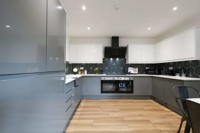 Romsey Road, Winchester, photo 1