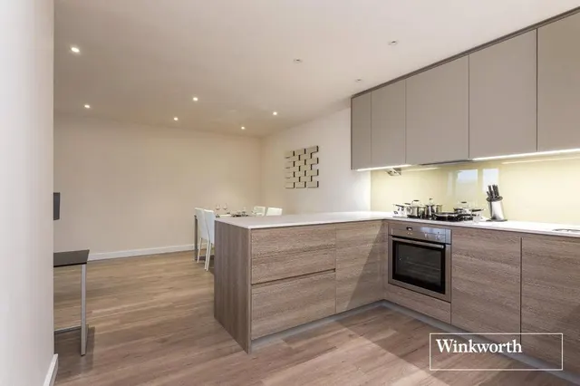 Boulevard Drive, Colindale, NW9, photo 3