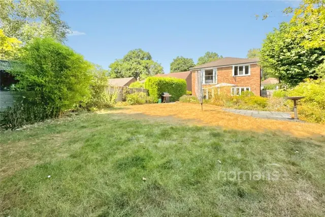 Harts Leap Road, Sandhurst, GU47, photo 2