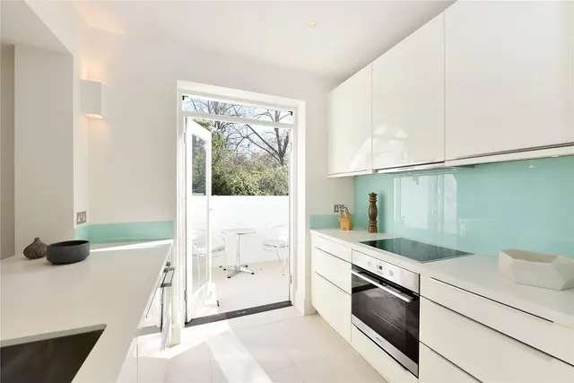 Photo 3 — King Henrys Road, Primrose Hill, NW3
