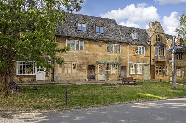 High Street, Chipping Campden, GL55, photo 1