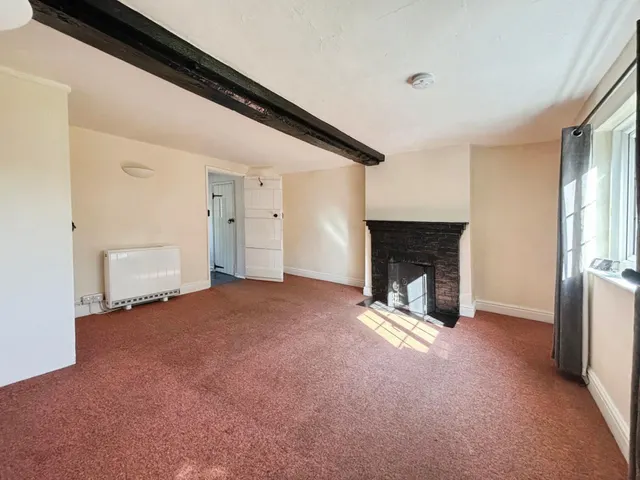 Crown Cottages, Whaddon, SP5, photo 3