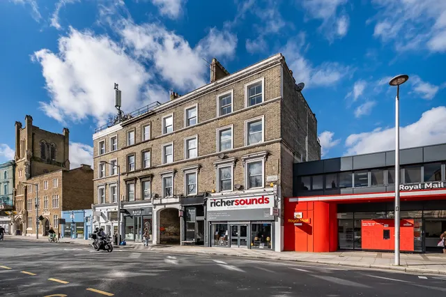 Photo 3 — Barker Street, LONDON, SW10