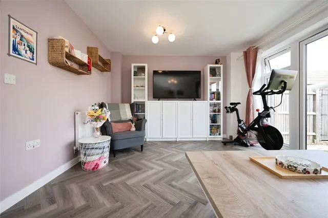 Photo 2 — Valerian Way, Leighton Buzzard, Bedfordshire, LU7