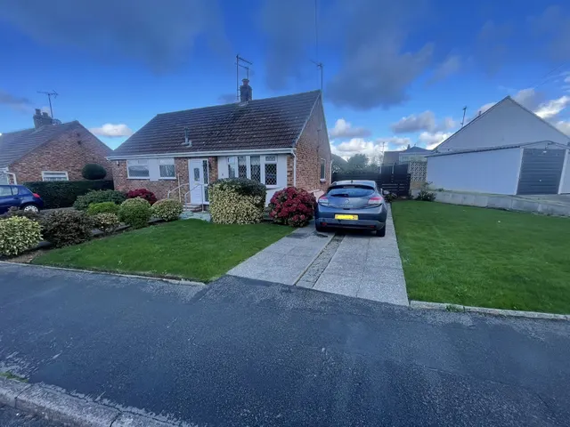 Princess Avenue, LL28, photo 1