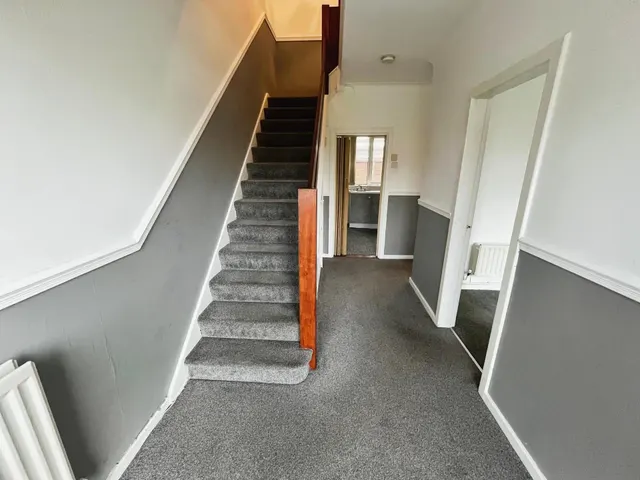 Photo 2 — Belvoir Crescent, Lisburn, BT28