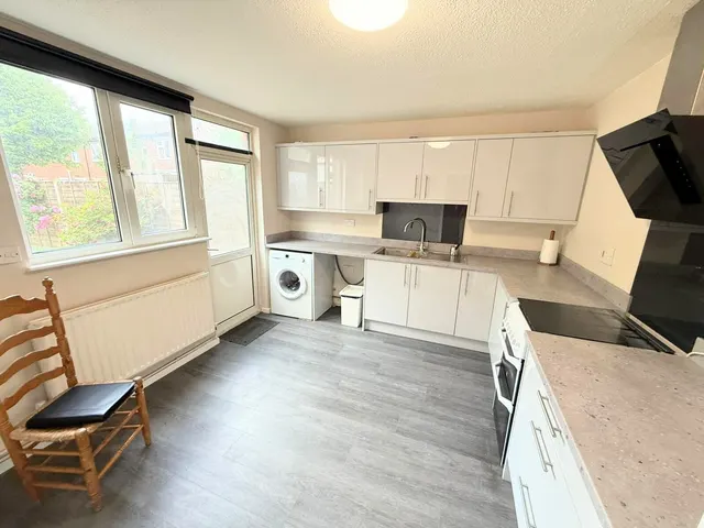 College Road, Sandy, SG19, photo 3