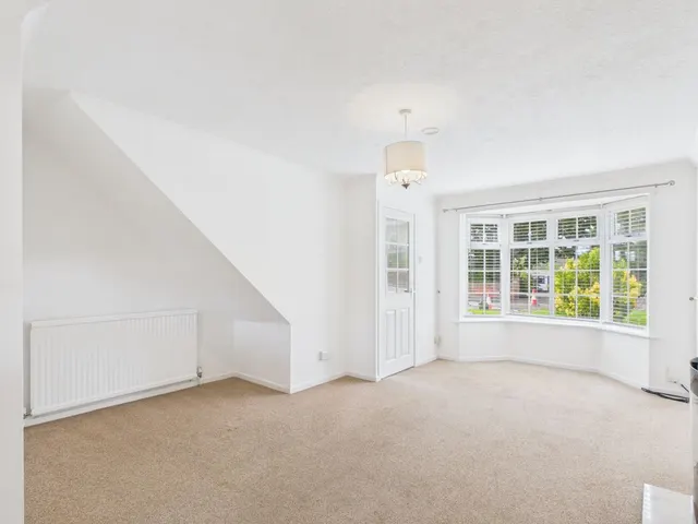 Toton Lane, Stapleford, NG9, photo 2