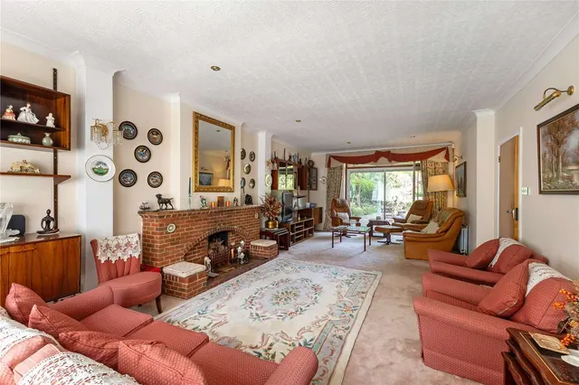 The Drive, Rickmansworth, WD3, photo 2