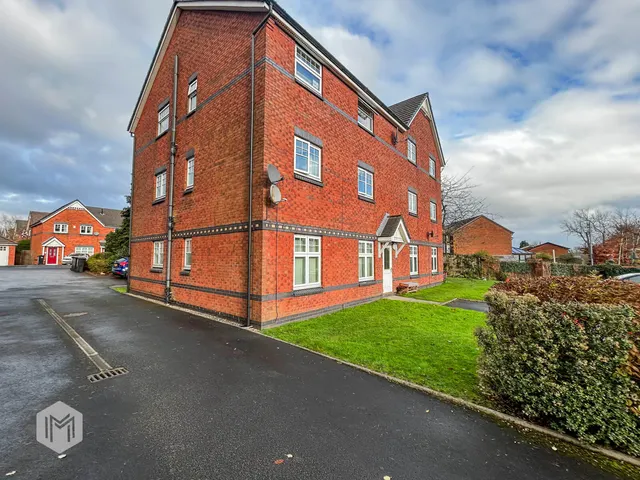 Dixon Green Drive, Farnworth, Bolton, BL4 7EE, photo 1