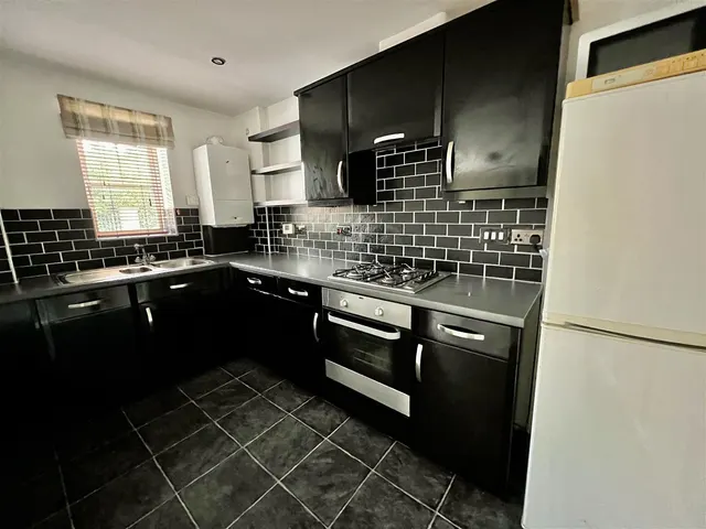 Ovett Gardens, St James Village, photo 3