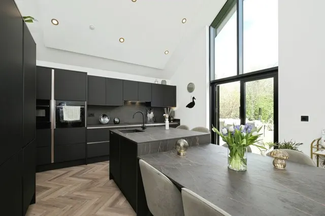 Photo 3 — Off the Avenue, Sutton-in-Ashfield, Nottinghamshire, NG17