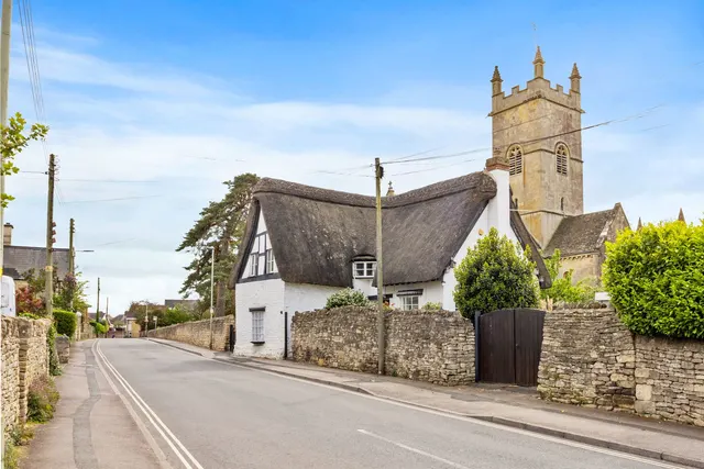 School Road, Bishops Cleeve, GL52, photo 2