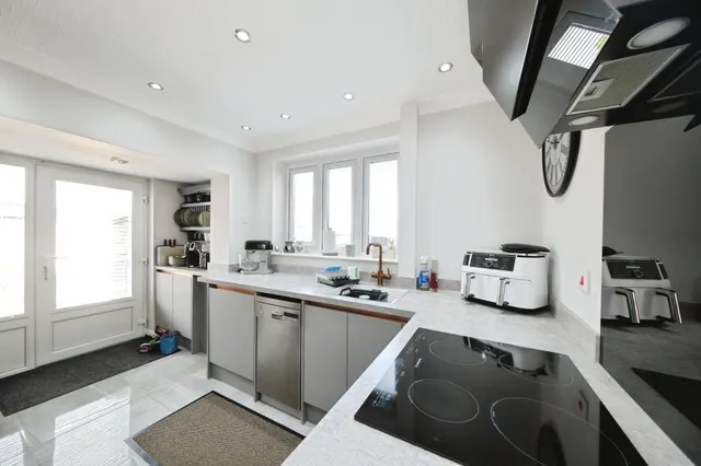 Wheatfield Crescent, Mansfield, NG19, photo 2