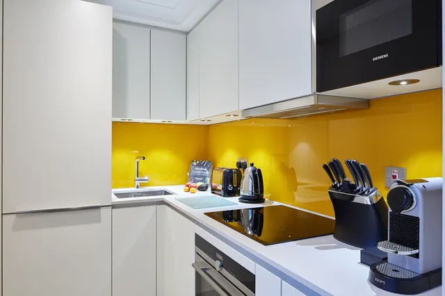 Photo 2 — Studio Apartment, Cheval Calico House, 42b Bow Lane, London