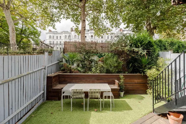 Photo 2 — Powis Square, Notting Hill, London, W11 2BN