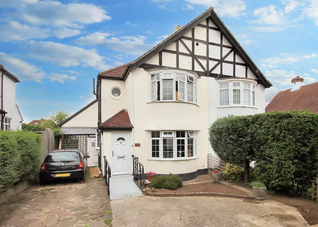 Church Drive, West Wickham, West Wickham, BR4 9JJ, photo 1