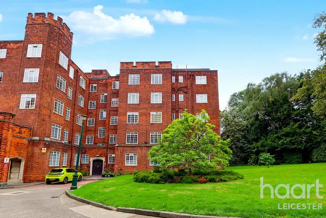 Stoneygate Court, Leicester, LE2, photo 2