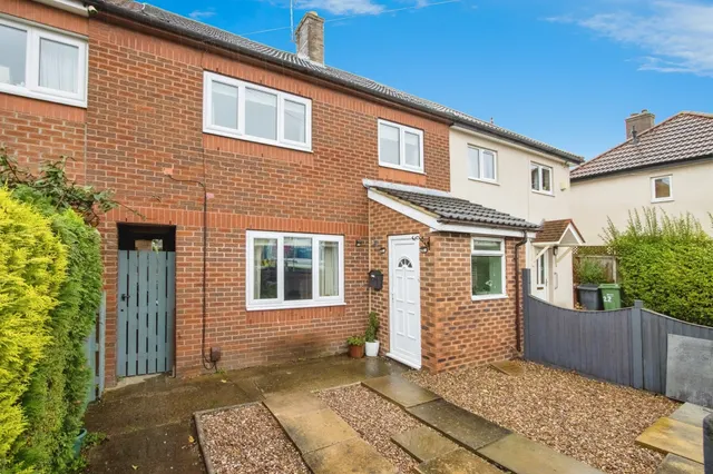 Eastwood Crescent, Leeds, photo 1