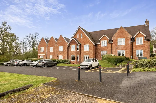 Salisbury Road, Sherfield English, SO51, photo 1
