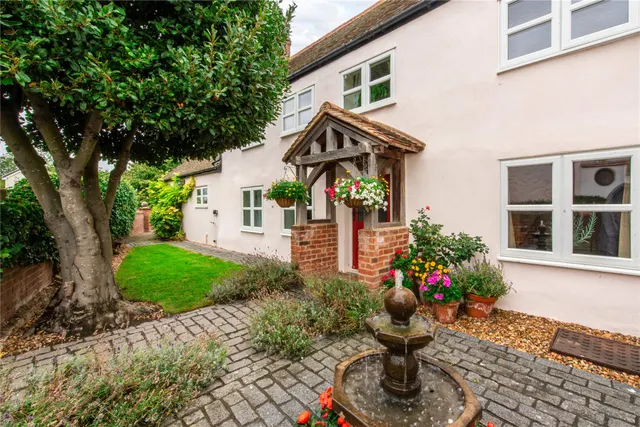 Merrymead Cottage, Bridgeway, HP18, photo 2