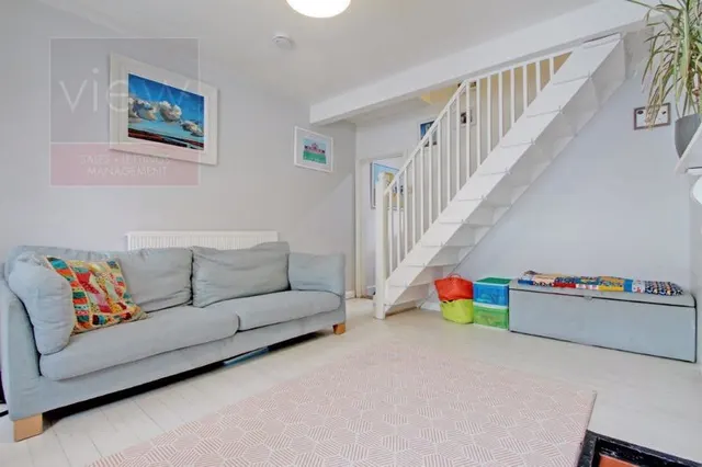 Photo 3 — Ringslade Road, London N22 7TE