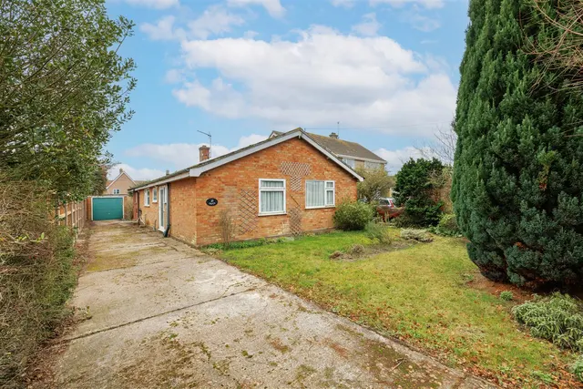 St. Michaels Way, Wenhaston, IP19, photo 1