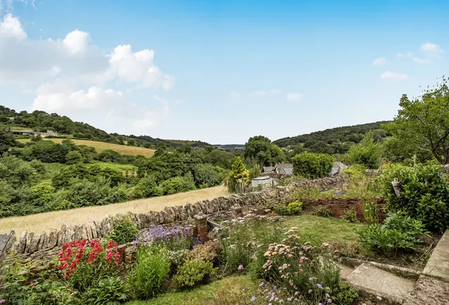 Western Terrace, Gloucestershire, Brimscombe, GL5 2QT, photo 1