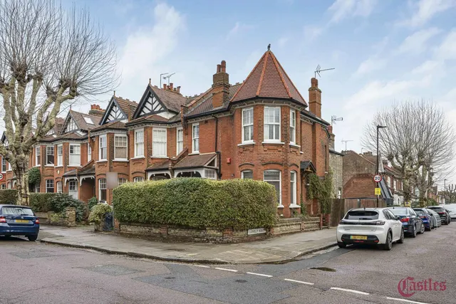 Park Avenue North, N8, photo 1