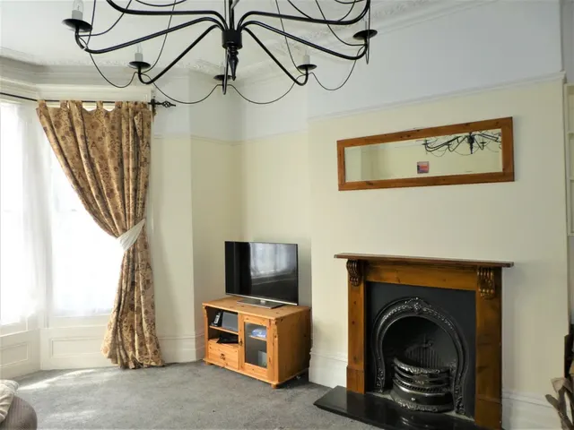 Photo 2 — West Bognor