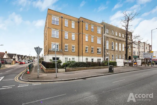 St. Marys Lane, Upminster, RM14, photo 1