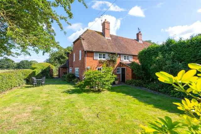 Ford Lane, Bramshill, Hook, Hampshire, RG27 0RH, photo 1