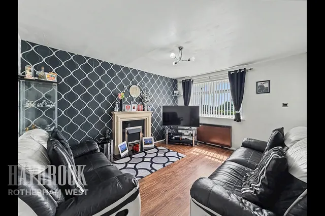 Bradgate Court, Rotherham, photo 3