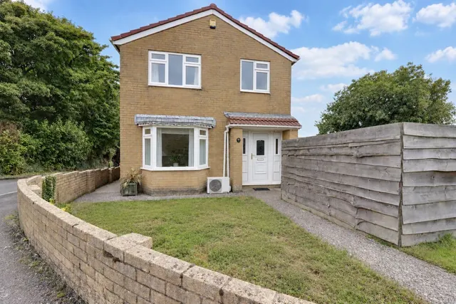 3 bedroom house, Cae Pentice Cefn Cribwr, Cefn Cribwr, CF32