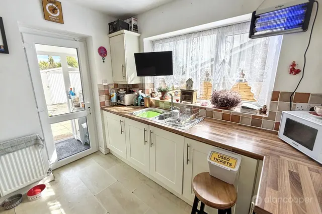 Tamar Road, Bulkington, CV12, photo 2
