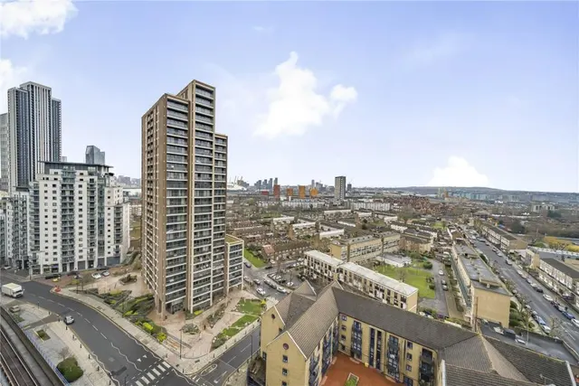 East Ferry Road, London, E14, photo 1