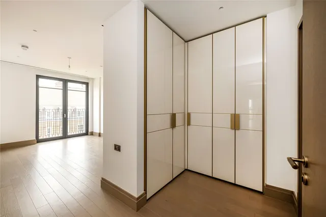 Lucan Place, Chelsea, SW3, photo 3