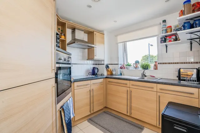 Beaconsfield Road, Waterlooville, PO7, photo 2