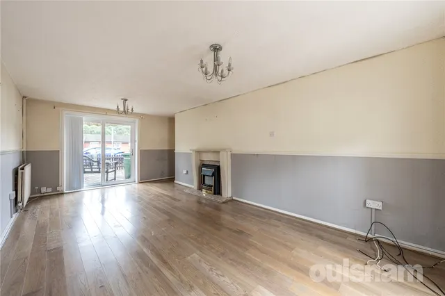 Photo 2 — Stanley Close, Abbeydale, Worcestershire, B98 8JH