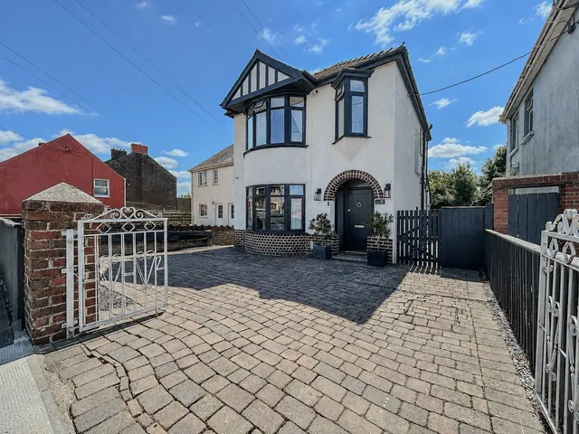 City Road, Haverfordwest, SA61, photo 1
