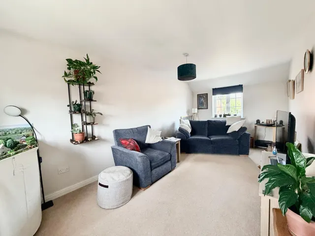 Red Deer Close, Asfordby, LE14, photo 3