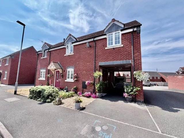 Red Deer Close, Asfordby, LE14, photo 1
