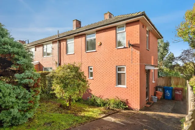 Laxey Road, Blackburn, BB2, photo 1