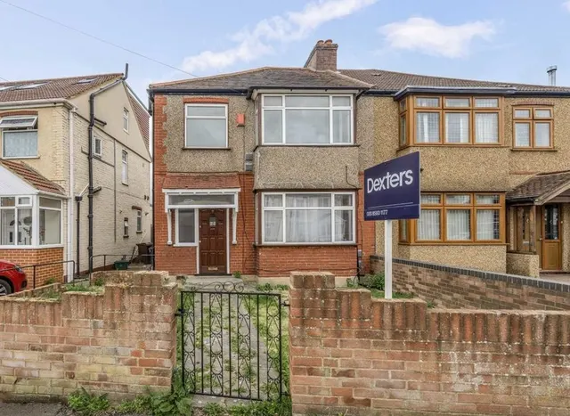 Bulstrode Road, Hounslow, TW3, photo 1