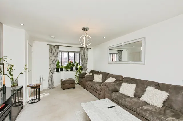 Pipistrelle Place, Littleover, DE23, photo 2