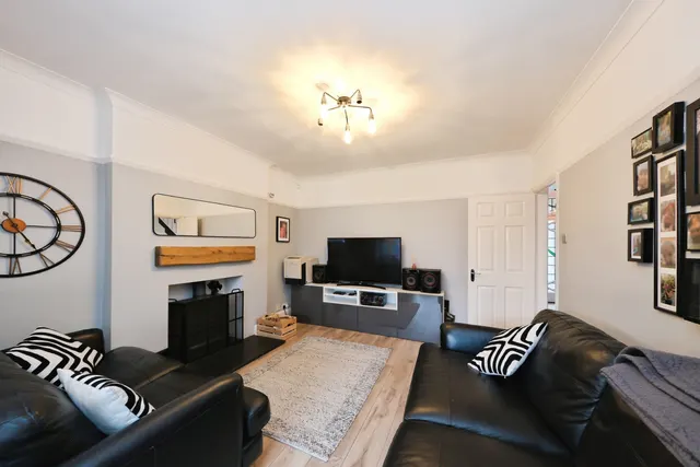 Thoresby Avenue, Nottingham, NG17, photo 3