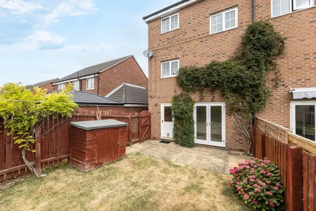 Willowbridge Close, Castleford, photo 1