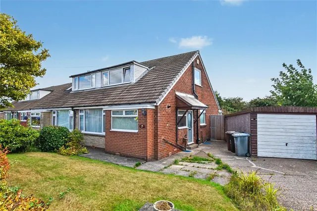 Highfield Gardens, Gildersome, LS27, photo 1